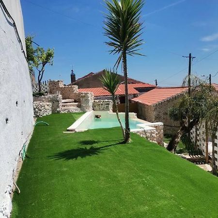 Moradias Do Castelo, Um Pequeno Paraiso Como Lhe Chamam Ourém Exterior foto
