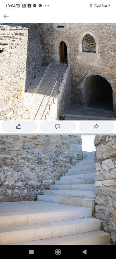 Moradias Do Castelo, Um Pequeno Paraiso Como Lhe Chamam Ourém Exterior foto