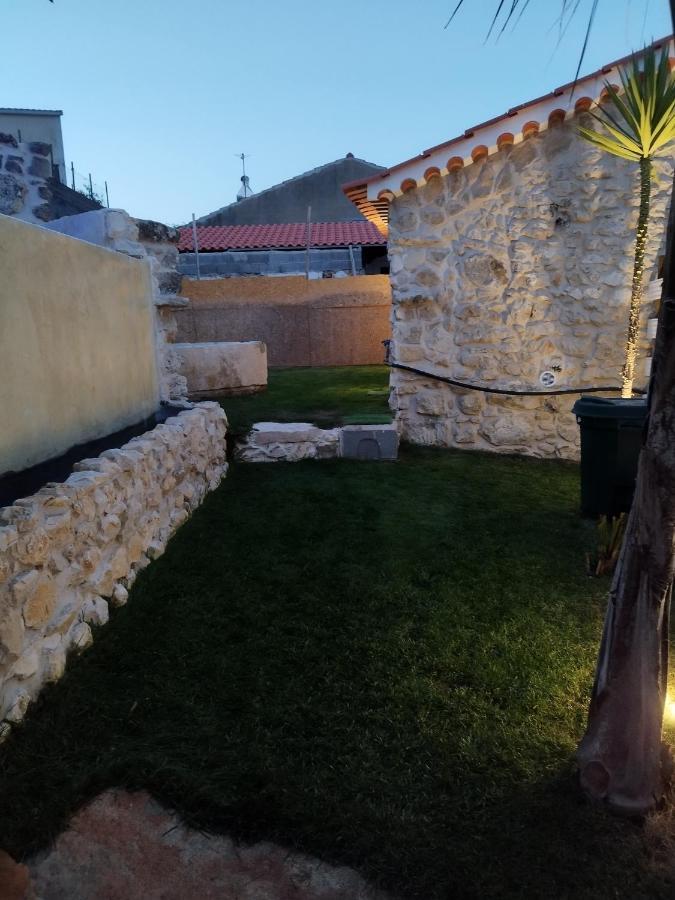 Moradias Do Castelo, Um Pequeno Paraiso Como Lhe Chamam Ourém Exterior foto